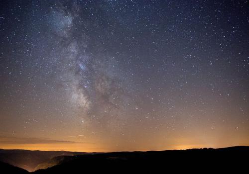 ciel_etoile_sur_le_mont_lozere_c_bruno_daversin_pnc.jpg