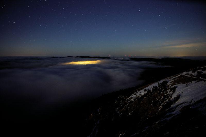 ciel_etoile_depuis_laigoual_avec_vue_sur_la_vallee_de_lherault_c_gael_karczewski_pnc.jpg