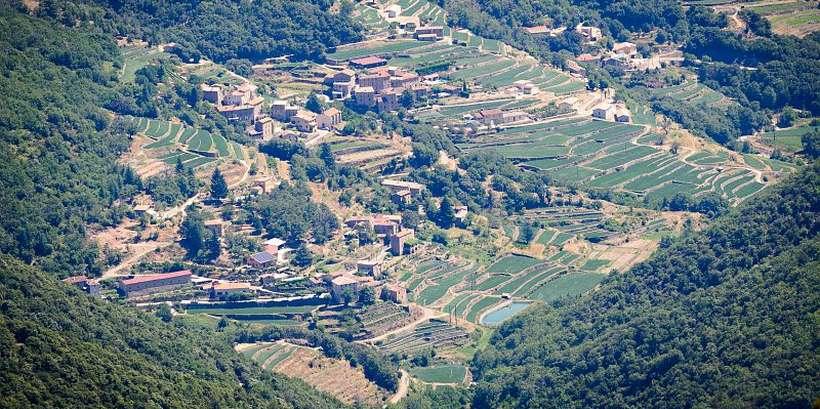paysage_de_laigoual_vue_sur_valleraugue_c_bouissou_arnaud_terra_ministere_de_lenvironnement.jpg